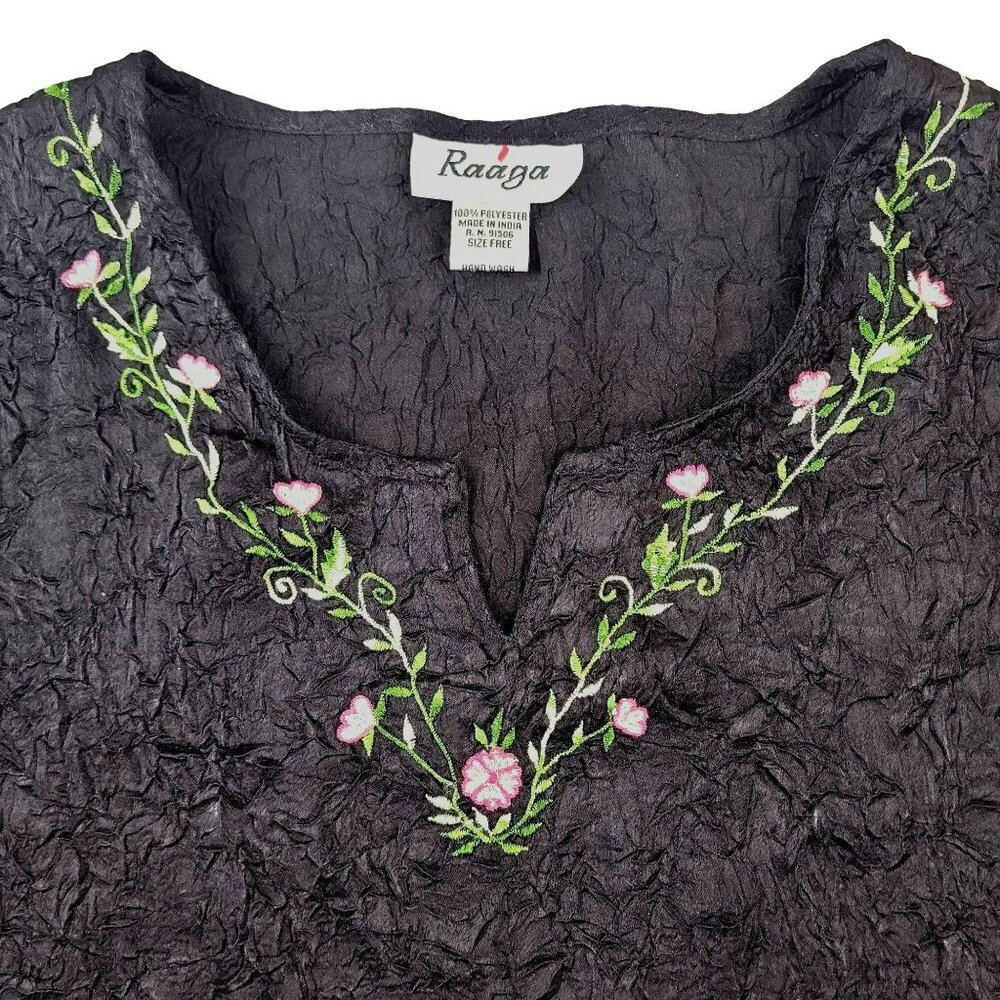 Womans Black Floral Accent Top Crinkle Fabric Dressy Blouse JH1559